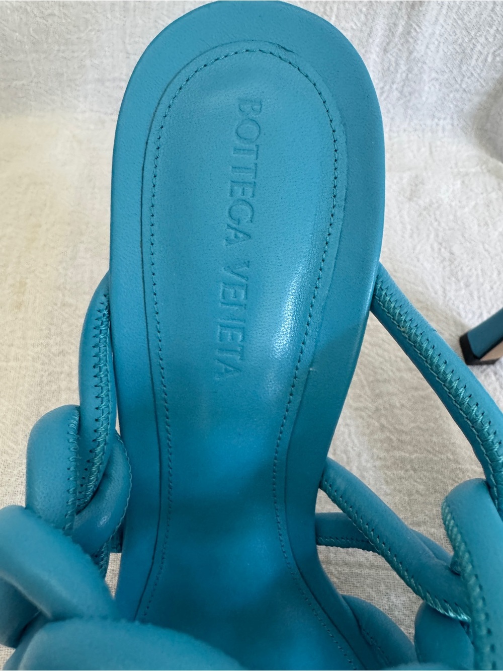 Bottega Veneta Turquoise Braided Leather Knot Mules - Picture 6 of 7
